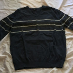 Men's Dark Blue Crewneck Sweater (Worn Once)